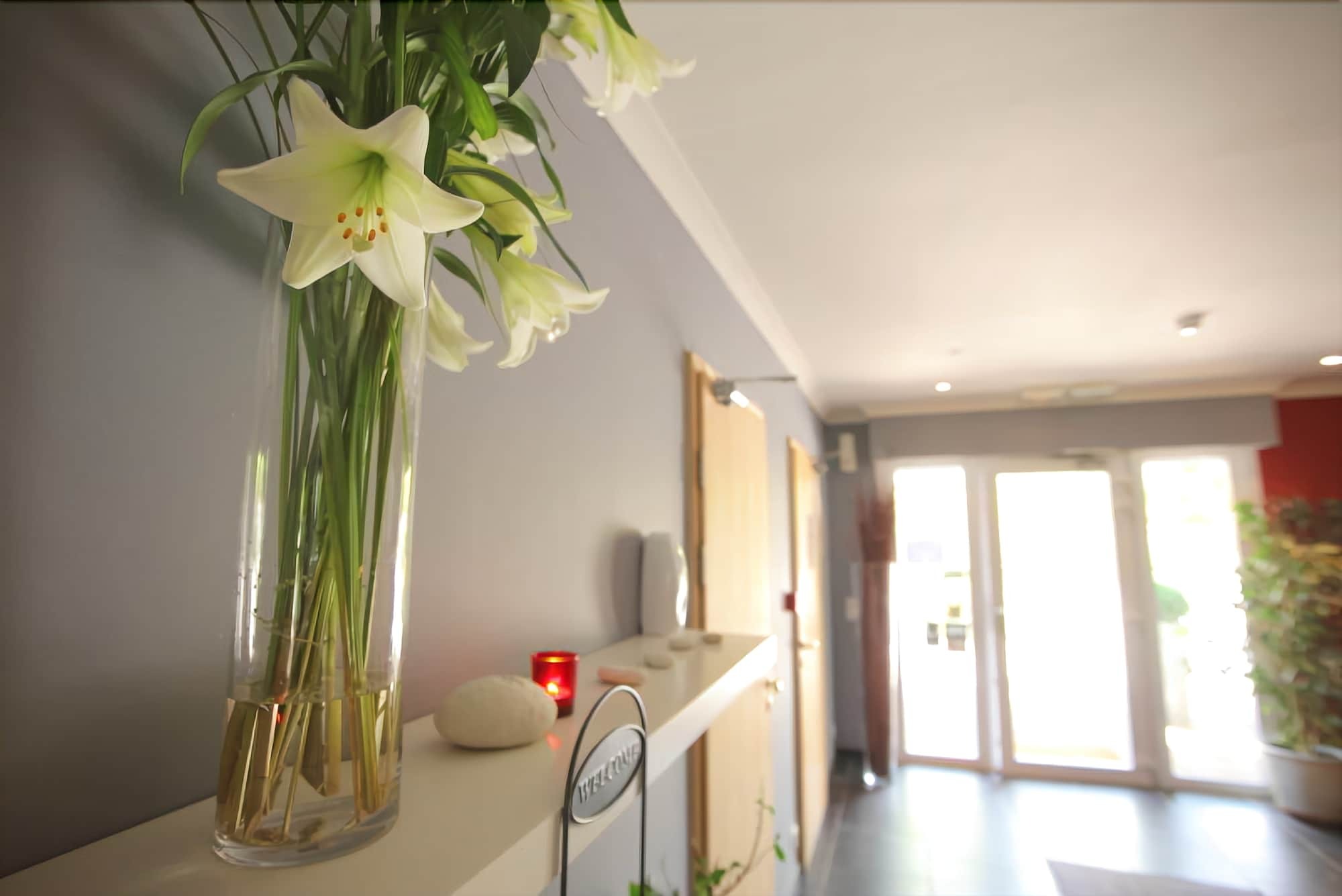 Les Jardins D'Ulysse, The Originals Relais Hotel Cucq Bagian luar foto